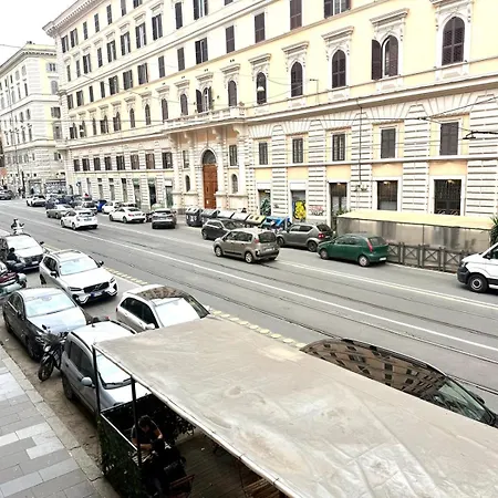 Vittorio Central Park Guest House